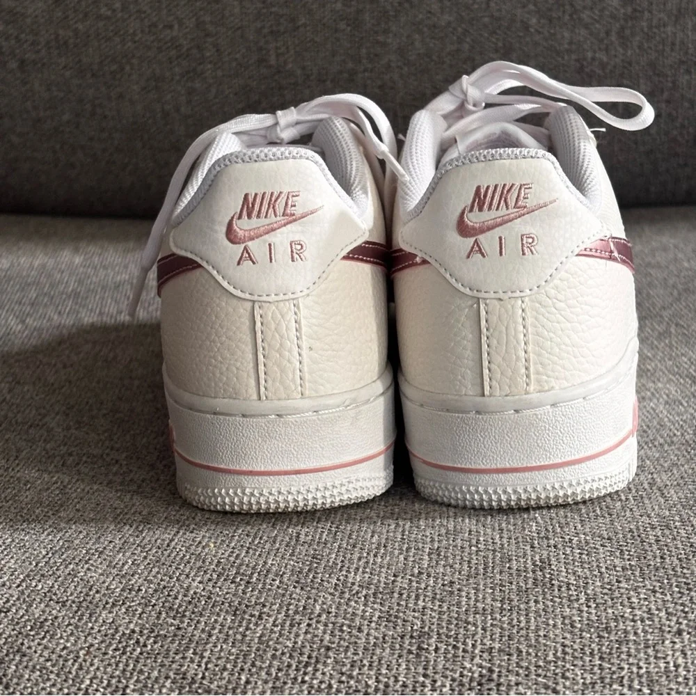 Nike White and Pink rose gold Air Force 1 Sneakers size 6.5Y Girls
